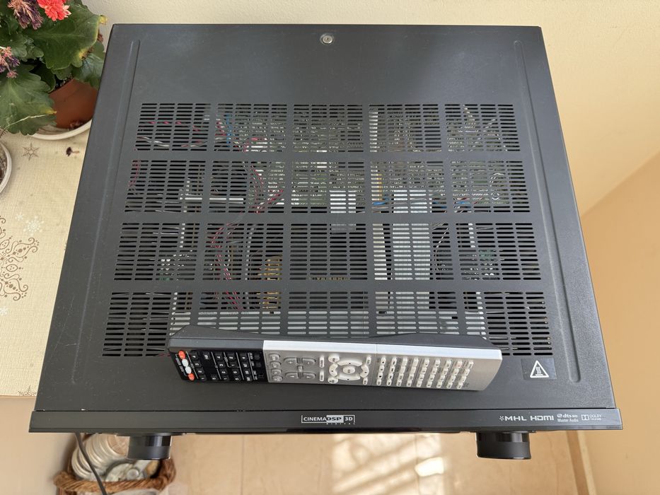 Yamaha RX-A1030 7.2 канален