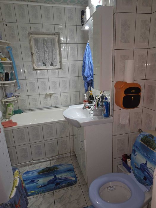 Schimb apartament cu 3 camere cu apartament cu 2 camere plus diferenta