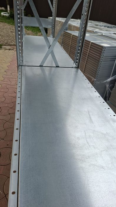 Rafturi zincate profesionale 246