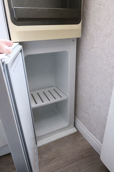 Кулер для воды Midea