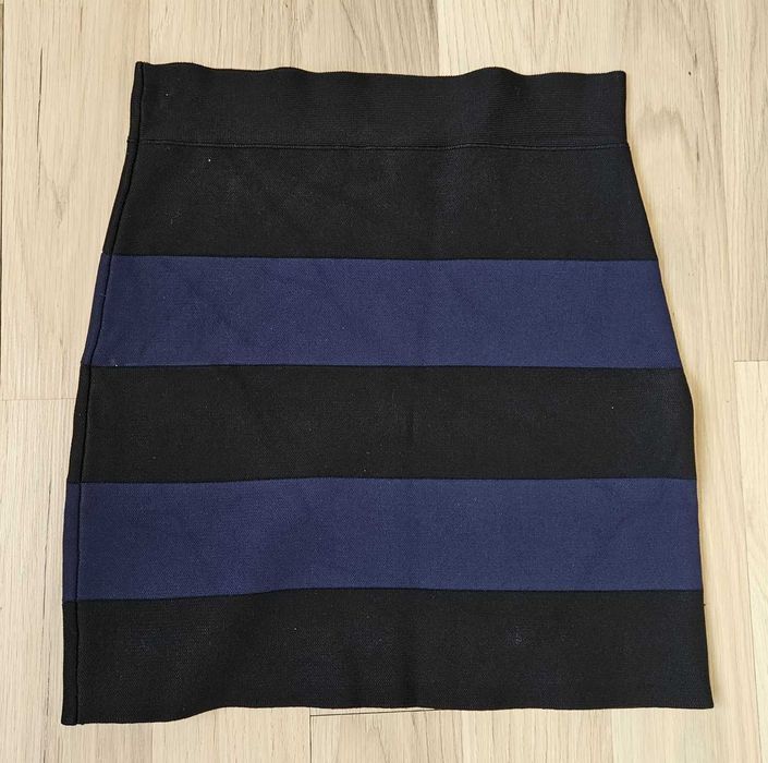 Къса бандажна пола Bcbgmaxazria - S