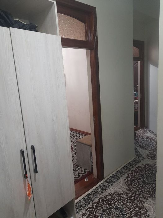 2-xonali ko'p qavatli uy sotiladi