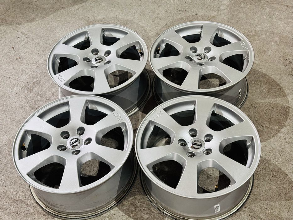 4бр ал Volvo XC40 17цола оригинални