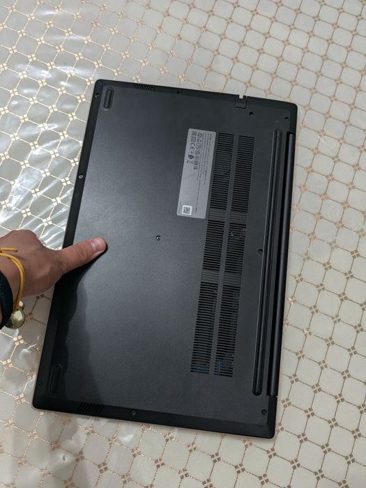 Lenovo V15 G4 8/512GB