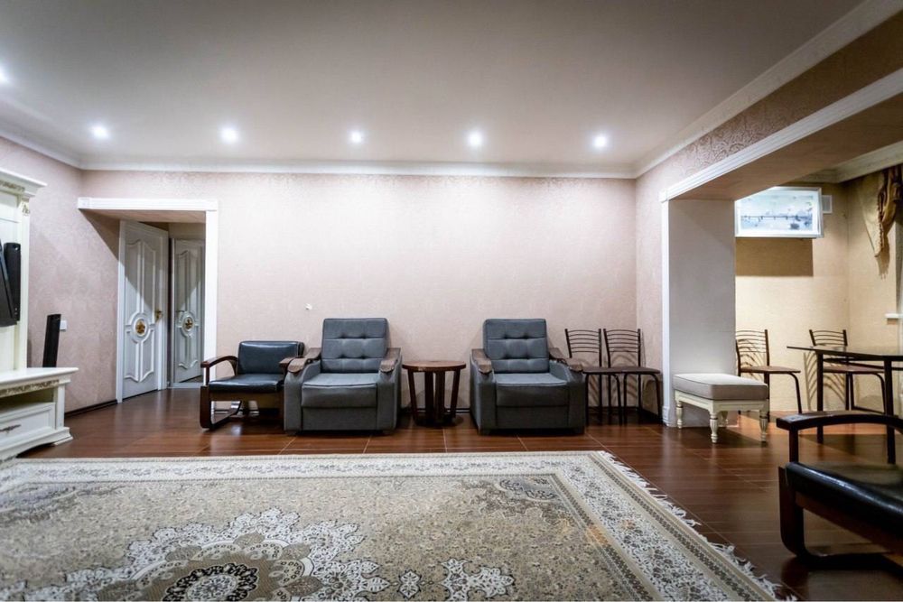 Продается 4х комнатна  77 серия арифова (ц6) метро минор