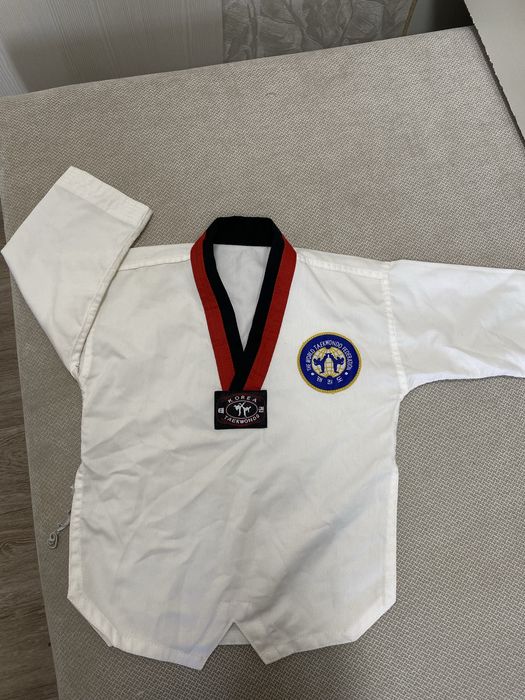 Продам кимоно Таеквондо