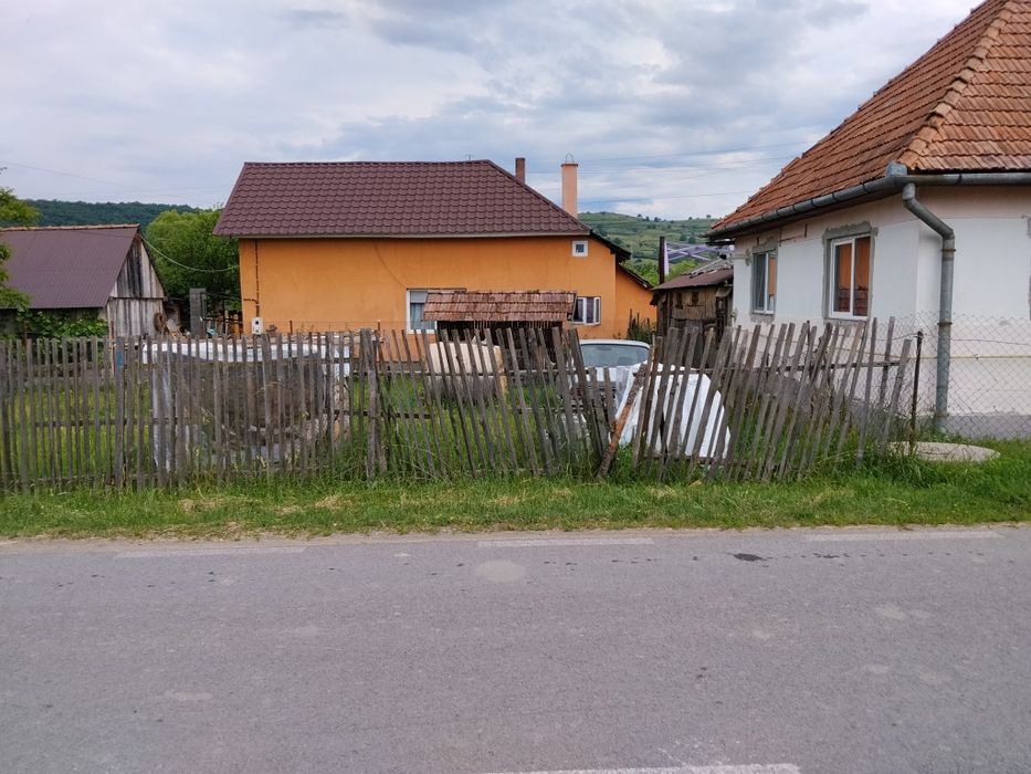 Casă de vânzare la țară