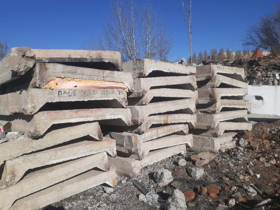Продам плиты перекрытия.бетонные плиты.