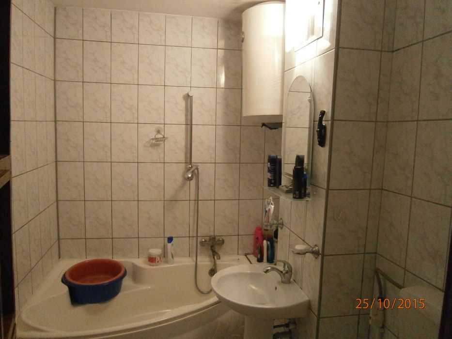 Vand apartament 3 camere decomandate