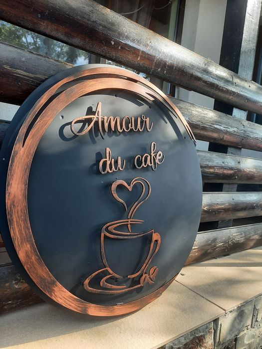 Logo firme din tabla debitata