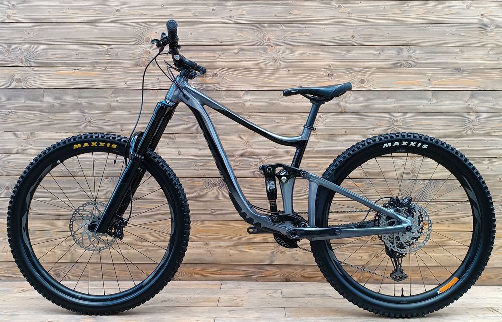 Bicicleta noua GIANT REIGN, FOX gri 29"