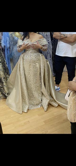 Rochie de nasa cu trena