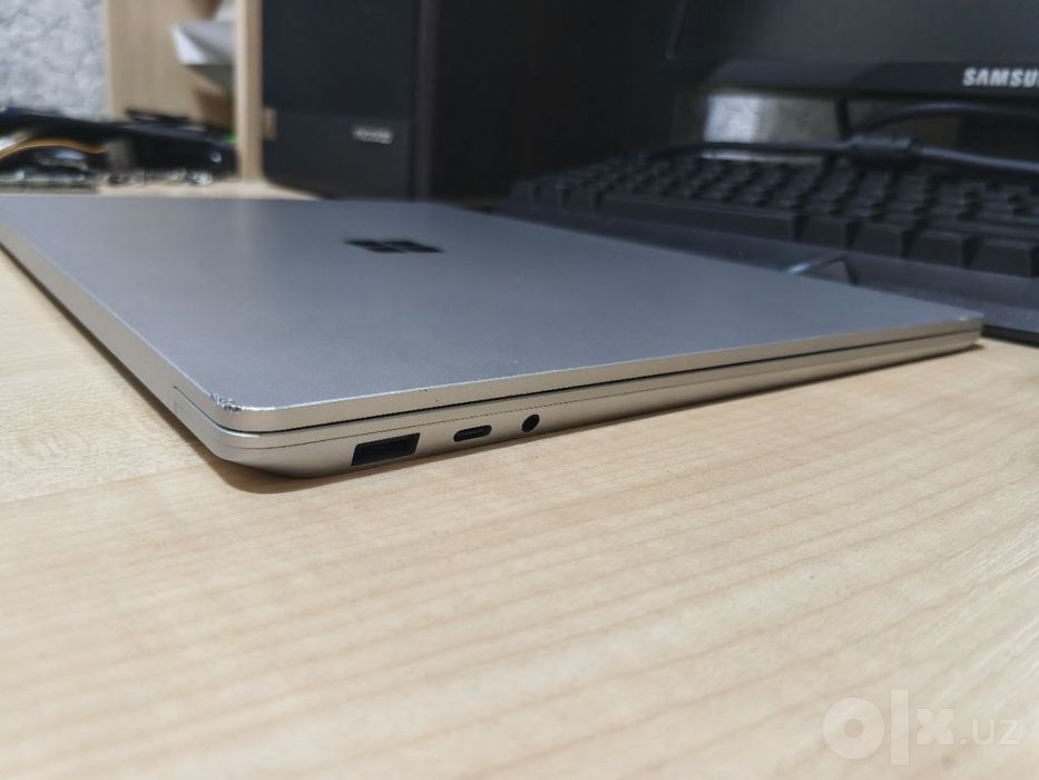Microsoft Surface Laptop 4 Ryzen 7