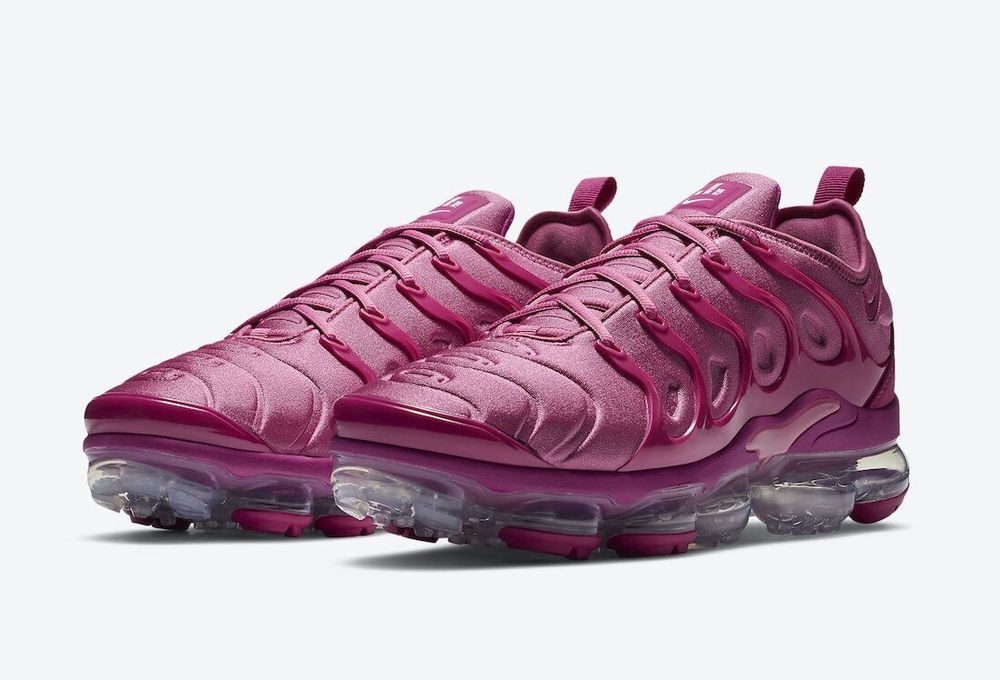 Nike VaporMax Plus "Berry"
