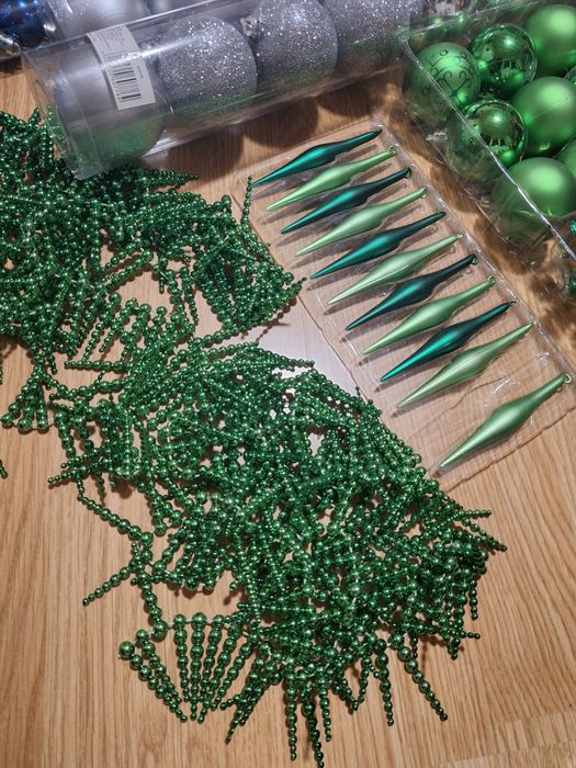 Vand decorațiuni brad craciuni