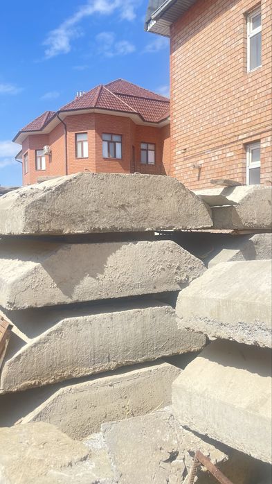 Бетонные блоки, балки, подушки