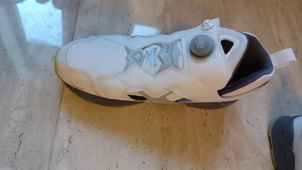 Reebok insta pump