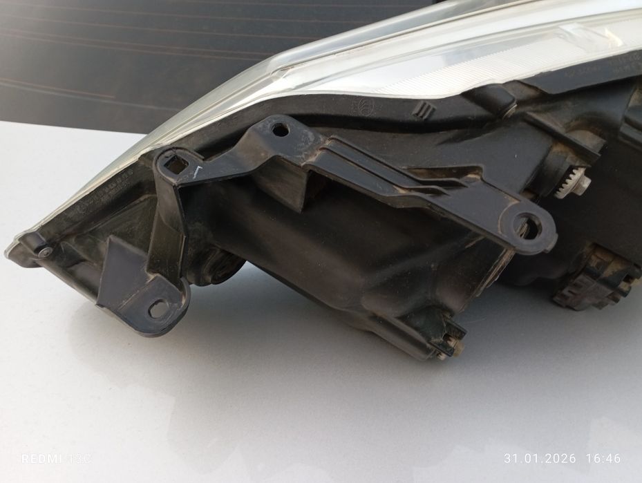 Правая фара Камри 50 Европа