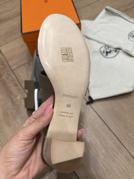 Тапочки Hermes Oasis