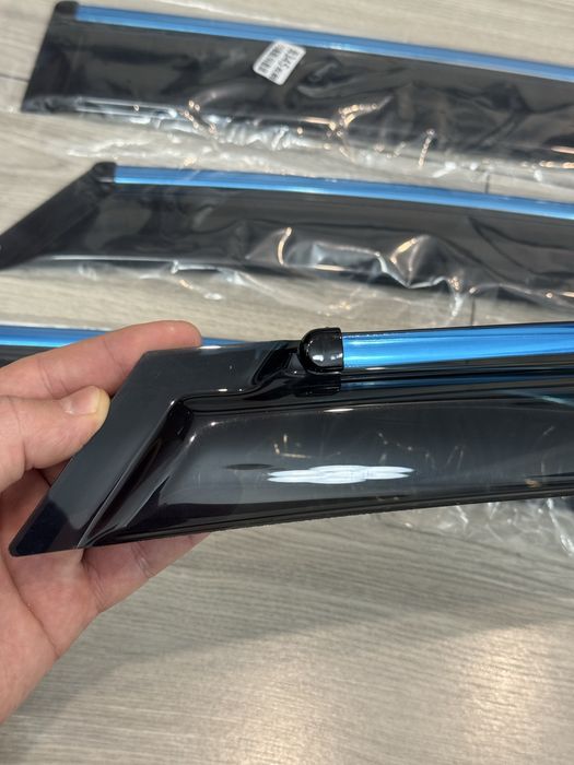 Продам Дефлектор на Шевроле Cruze