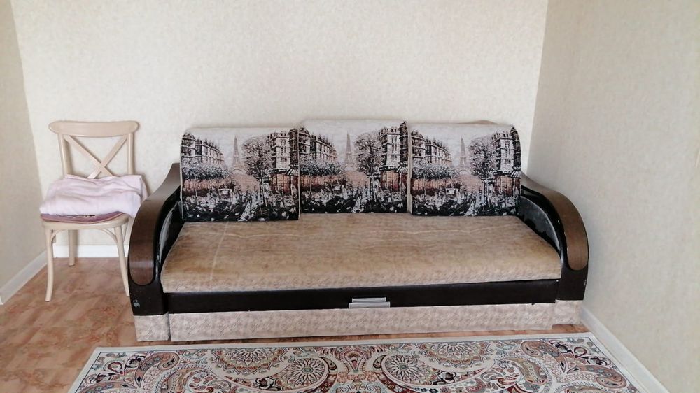 Отдам даром диван срочно