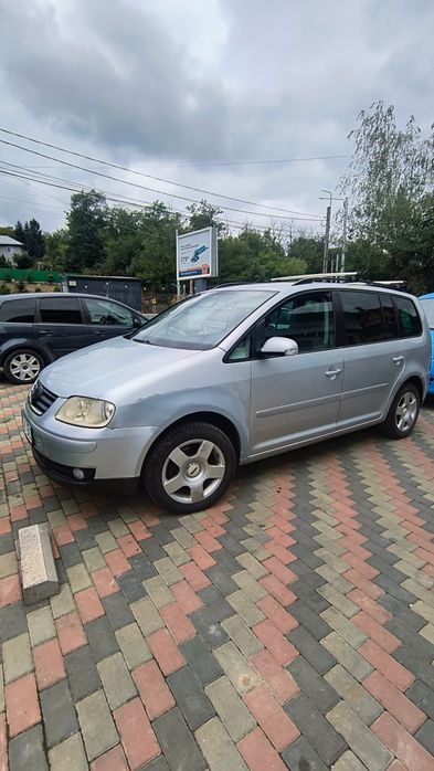 Vw touran 1.6 FSI , BENZINA