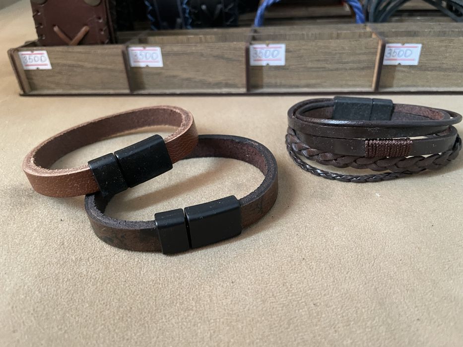Продам браслеты кожа