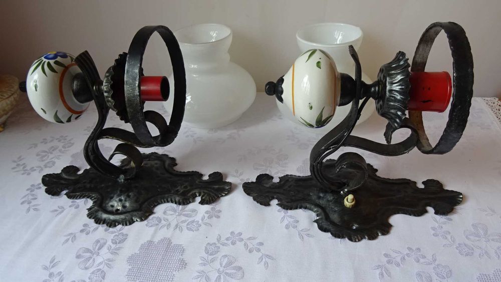 Два вентидж стенни лампи (аплици) от ковано желязо