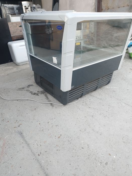 Комбинирана островна витрина