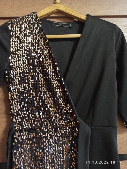 Продаю красивое платье