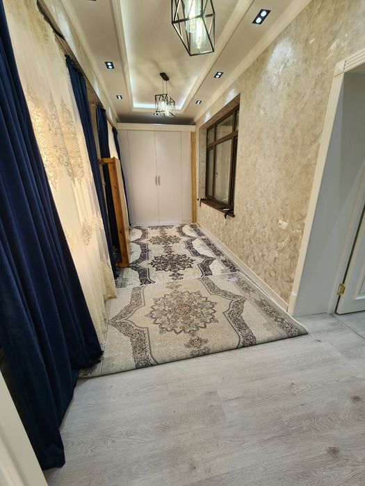 Samarqand shaxar bulvar 4 xona sotiladi