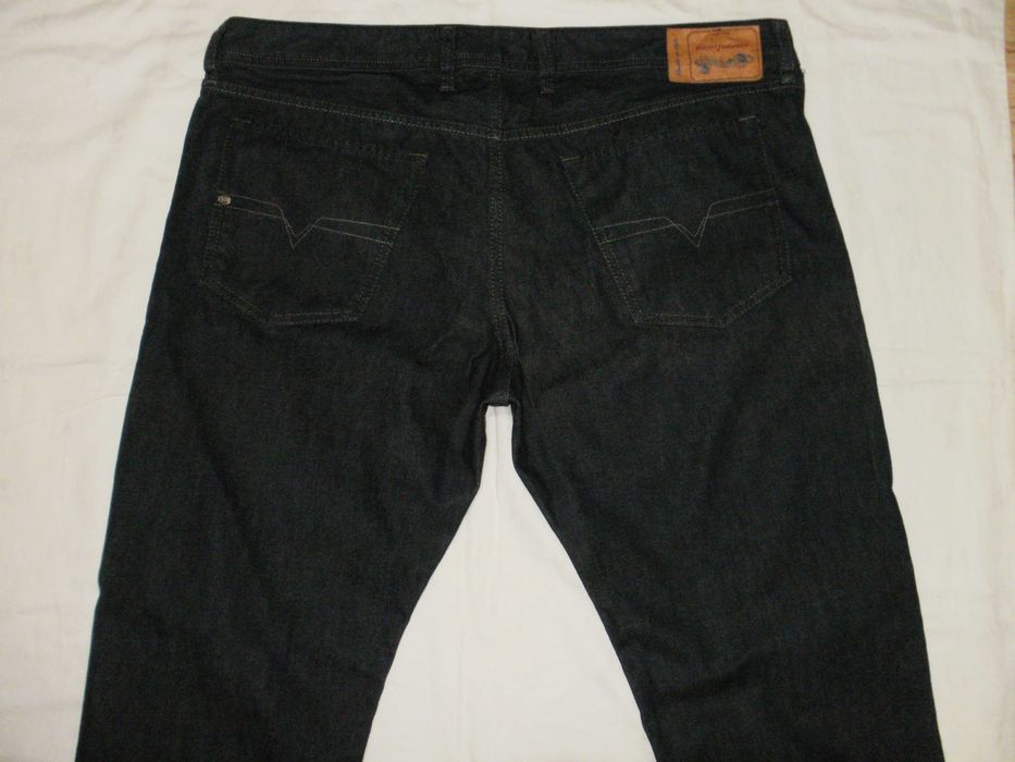 DIESEL оригинални нови мъжки дънки 40