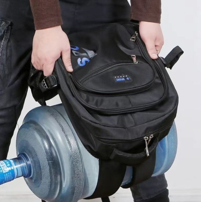 Продам рюкзак 9000