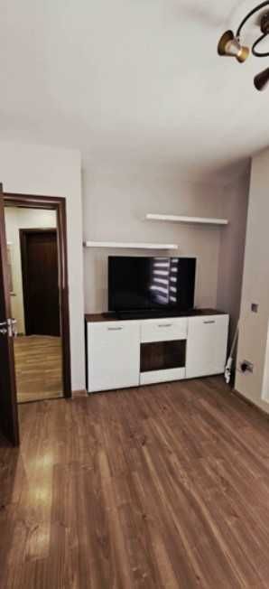 Дава се под наем Двустаен апартамент в София, Витоша - 60 кв.м за 608.43 € - Снимка #2