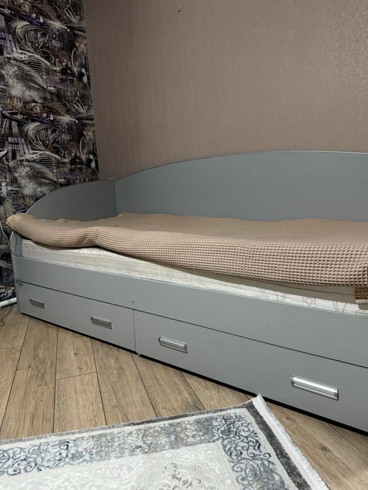 Гарнитур в детскую комнату