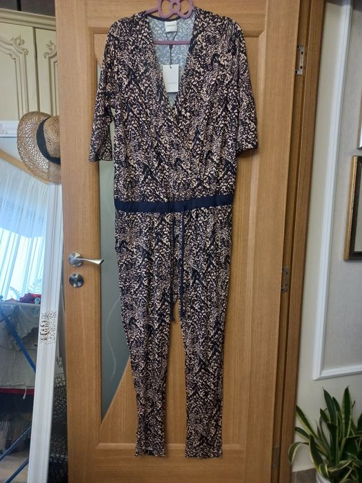 Salopeta Junarose, M