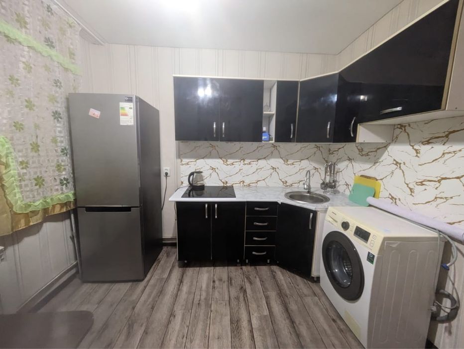 Продам квартиру 2-х комн. Район Бизнес колледжа