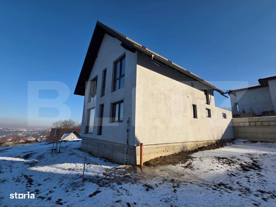 Doua case in Sfantu Ilie, 110 mp utili, garaj, acces privat
