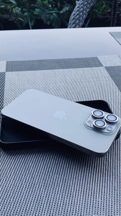 Iphone 15 pro max 512 natural titanium