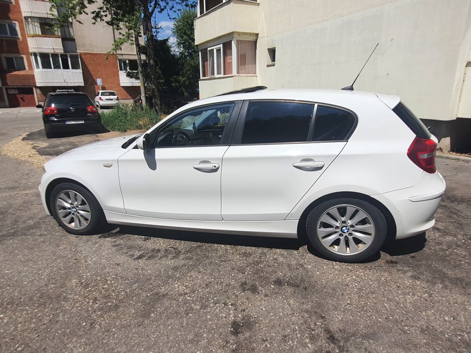Vand bmw 116d,250k km,2011,propietar
