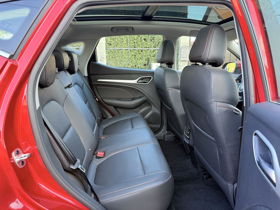 MG ZS EV Luxury Long Range