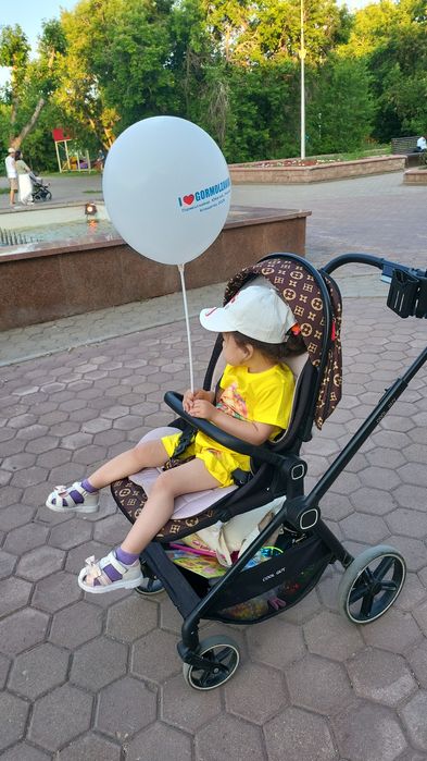 Коляска в отличном состоянии