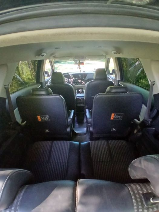 Kia carens 1 pozitsiya
