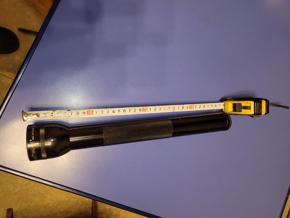 Фонарик MAG-LITE