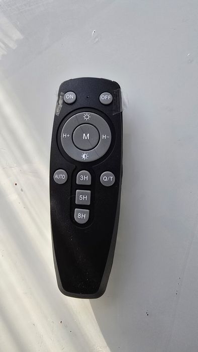 Продавам соларен прожектор