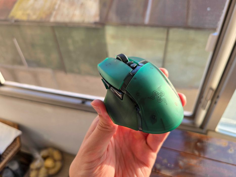 Razer Basilisk V3 Pro Phantom Green Edition Shell Swap