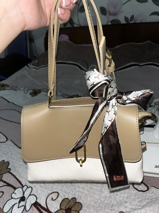 Продам сумки 4000тг