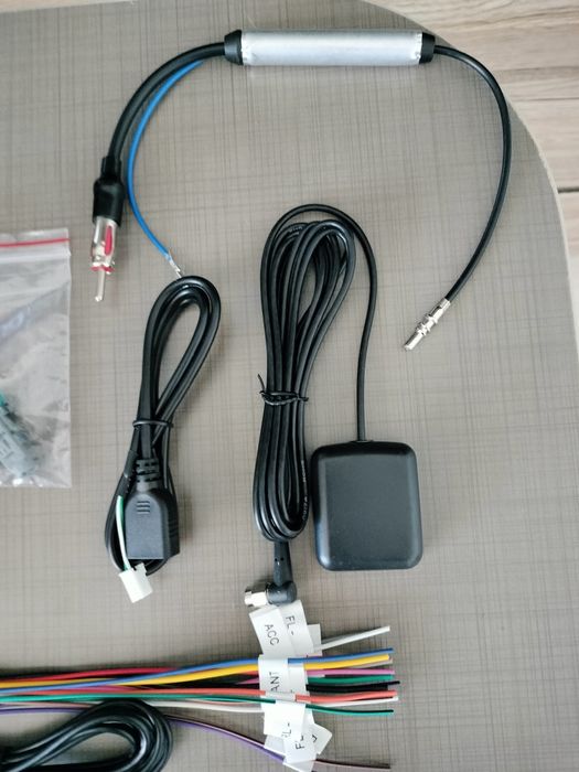 Unitate media Peugeot 3008/2009-2015,diverse cablaje.