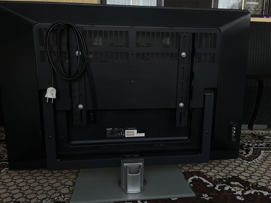 Продам телевизор