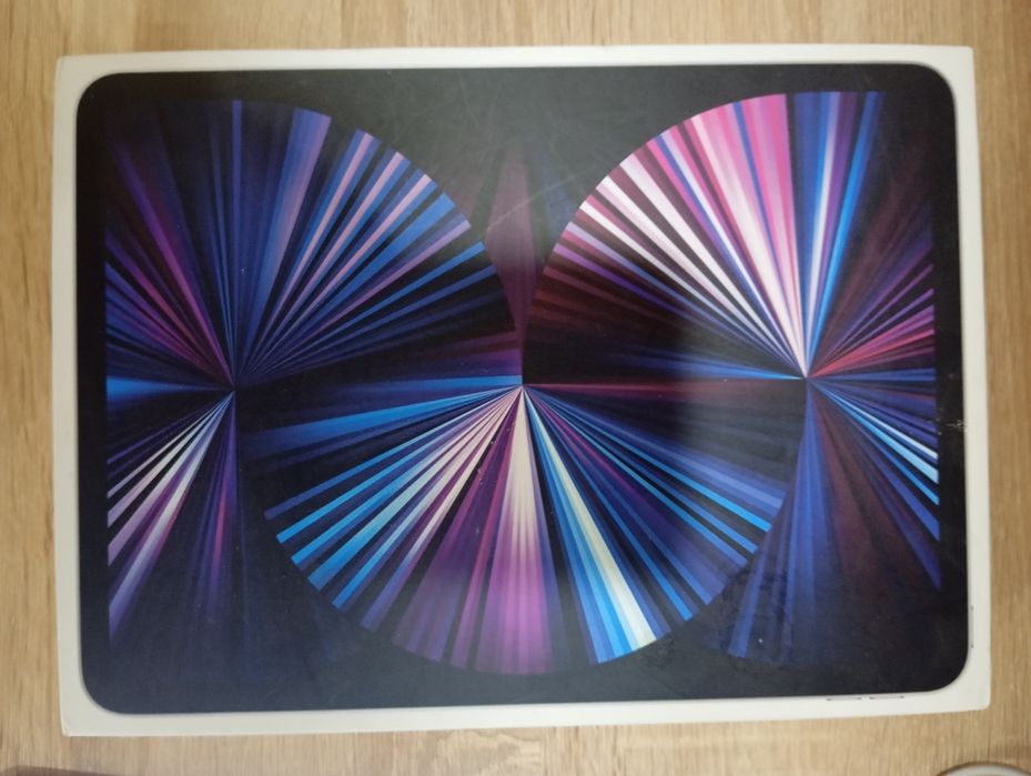 iPad pro 2021 / 11''(3rd gen) / 128GB / Wi-Fi / в хорошем состоянии
Со